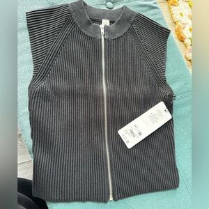 New with tags Alo full zip top size medium